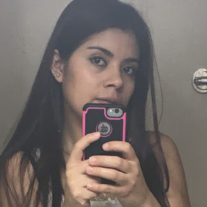 Meet your Posher, Dina